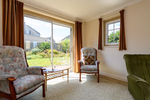 Sitting Room- click for photo gallery